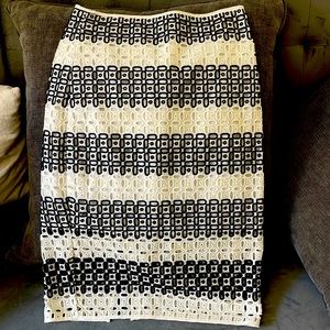 Great looking Banana Republic business pencil skirt!